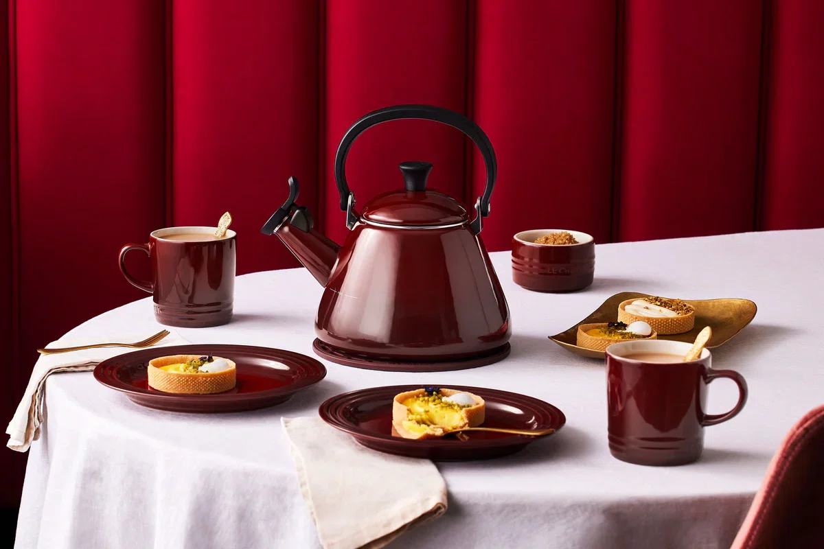 Chaleira Com Apito Kone Le Creuset Rhone 1,6 Litros - LCL Home