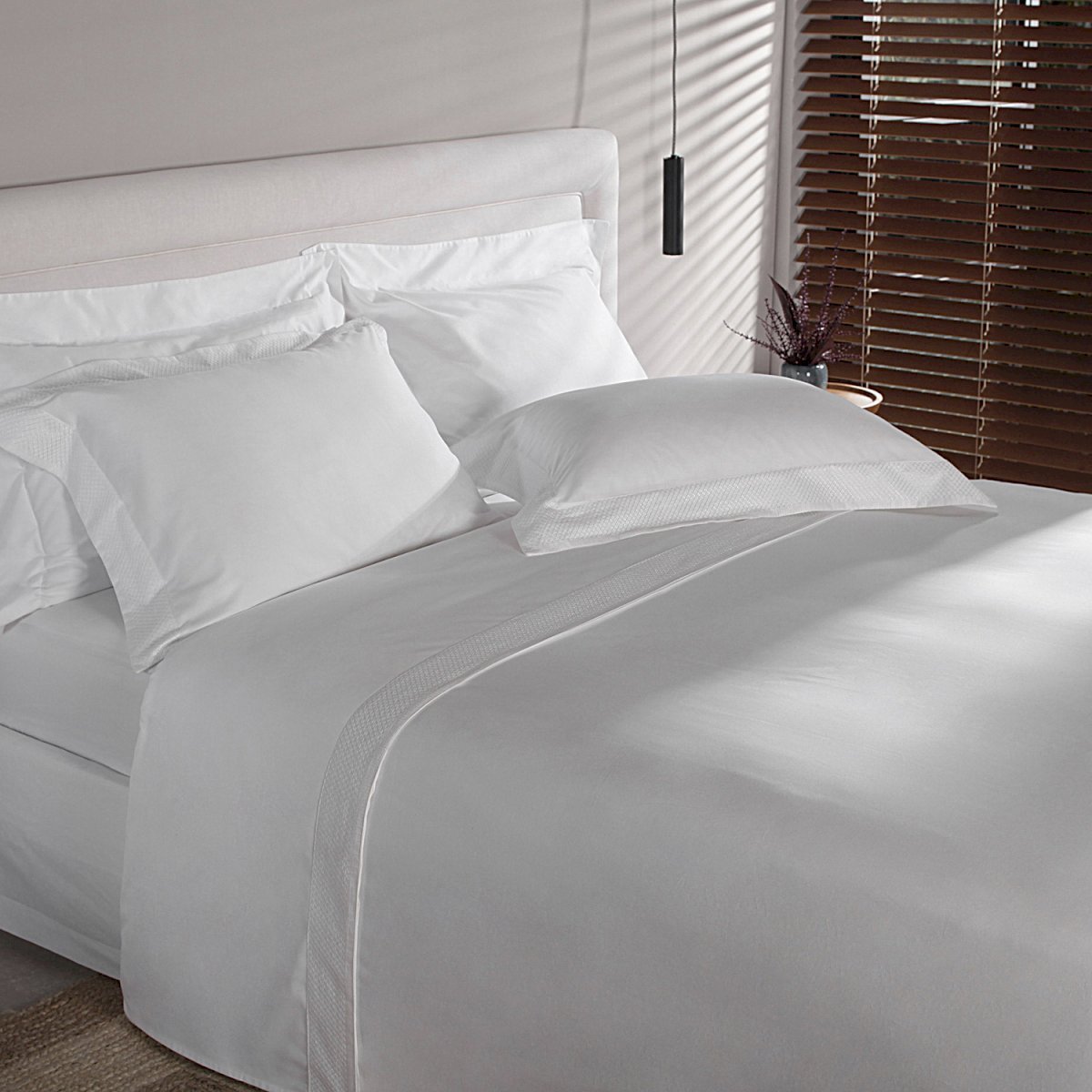 Jogo de Cama Queen 400 Fios Clark Buddemeyer Luxus Branco - LCL Home
