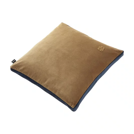 Almofada em Veludo B Velvet Boss Home Camel 43 x 43 cm