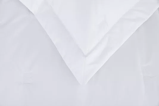 Almofada Messina 1000 Fios Trussardi Branco e Branco 30cm x 40cm