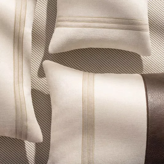 Almofada Taviano Trussardi Bege/Marrom 40 x 60 cm