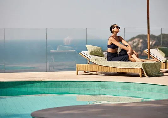 Almofada Trussardi + Lenny Niemeyer Tramas Bege e Verde