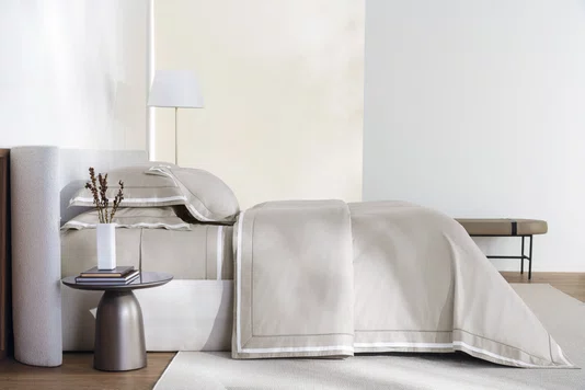 Almofada Valverde 300 Fios Trussardi Marmo e Branco 35cm x 70cm