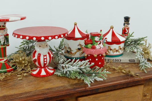Boleira Santa Cake - Candy Cannes Portland