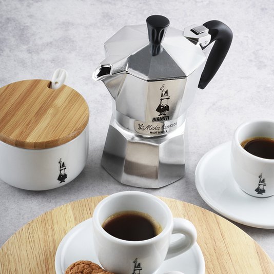 Cafeteria Nuova Moka Express Bialetti 12 Xícaras