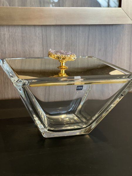 Caixa Riviera Grande Ouro 24K com Pedra Druza 20 x 20 cm