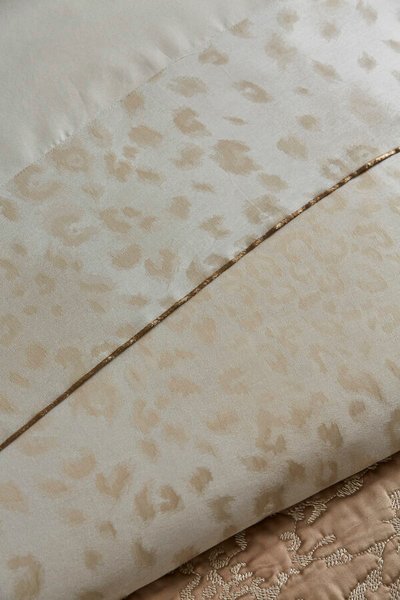 Capa Duvet S. King Tioman 300 Fios Yves Delorme