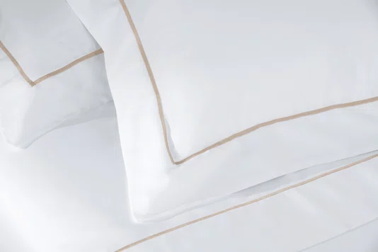 Capa Edredom King Dominicani 600 Fios Trussardi Branco e Nocciola 290cm x 270cm