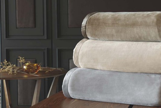 Cobertor Super King Piemontesi Platino Trussardi 2,40X2,90