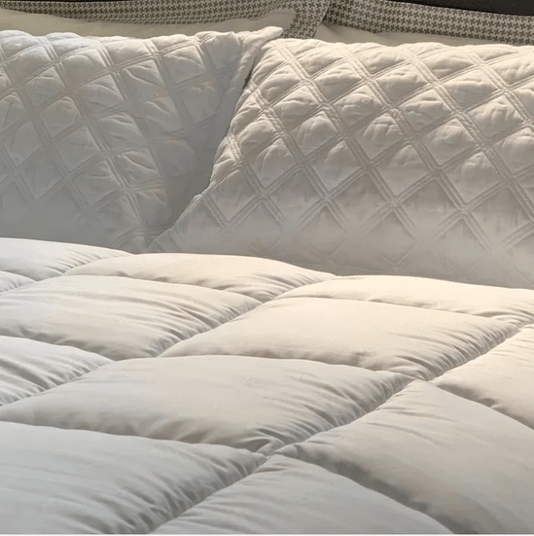 Duvet De Microfibra Queen By The Bed Branco 2,40m X 2,60m