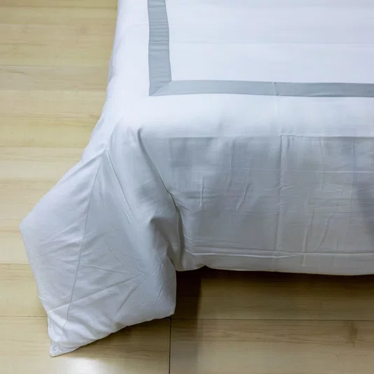 Capa Para Duvet King Turin 300 Fios Artelassê Branco/Cinza Brita
