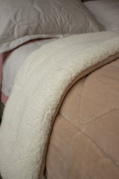 Edredom Genebra Sherpa LCL Casal Bege 1,80x2,20m