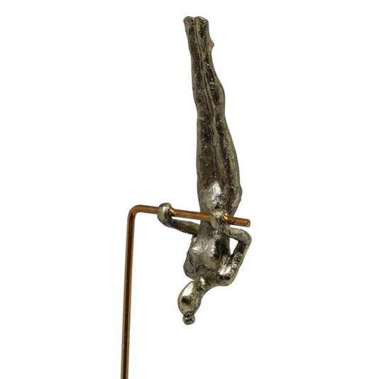 Escultura Malabarista de Resina City Imports 44 cm