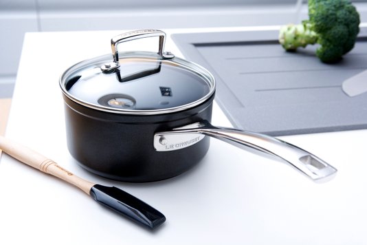 Espátula Pequena de Silicone Vênus Le Creuset Black Onix
