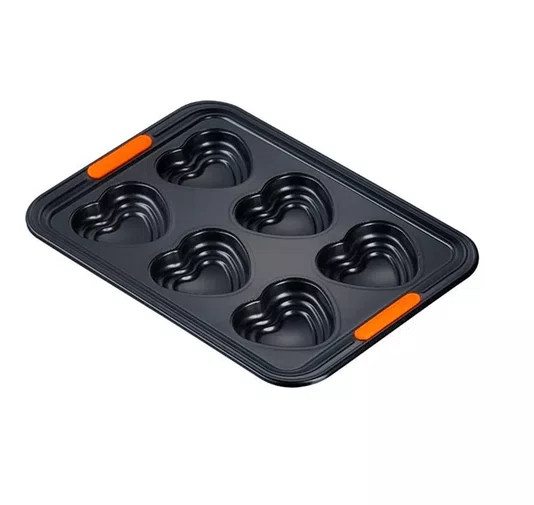 Forma para 6 Muffins em Formato de Coração Camadas Le Creuset