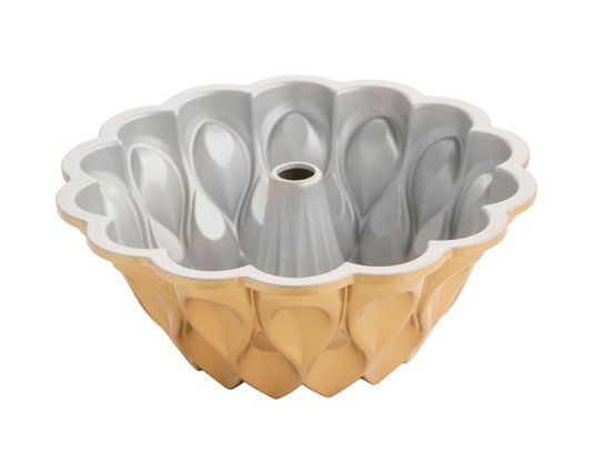 Forma para Bolo Crown Nordic Ware Dourada 26 cm
