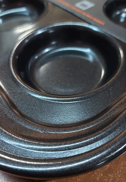 Forma para 12 Cupcakes Le Creuset