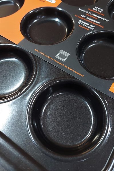 Forma para 12 Cupcakes Le Creuset