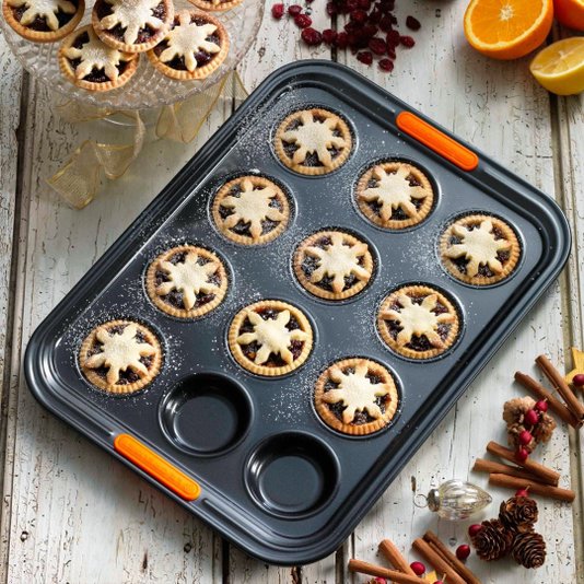 Forma para 12 Cupcakes Le Creuset