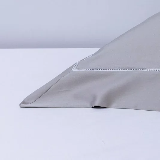 Fronha 50x70CM Ajour 400 Fios Artelassê Kaki