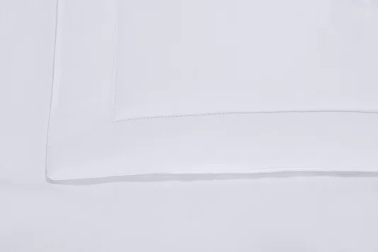 Fronha Bambini Bene 300 Fios Trussardi Branco 30cm x 40cm