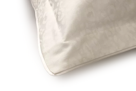 Fronha Leopard 500 Fios Yves Delorme Paris 65cm x 65cm