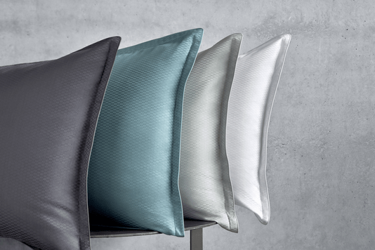 Fronha Loft 300 Fios Hugo Boss Home Carbono 50x75cm