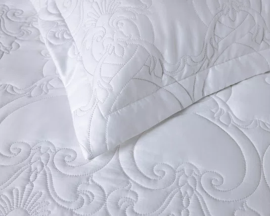 Fronha Signoria 300 Fios Trussardi Branco e Platino 50cm x 70cm