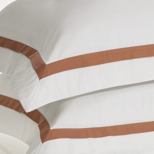 Fronha Vercelli 300 Fios Trussardi Branco/Vecchio 50 x 70 cm