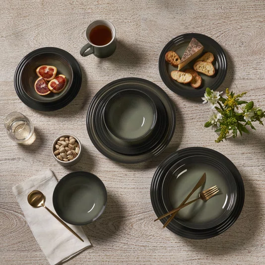 Jogo 02 Pratos Fundos Vancouver Le Creuset Thyme 22 cm