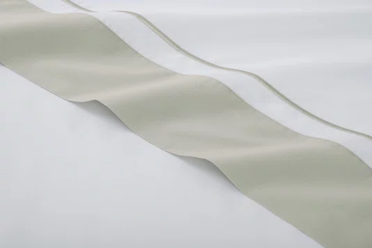 Jogo 2 Fronhas Fiesole 200 Fios Trussardi Branco e Grigio 50cm x 70cm