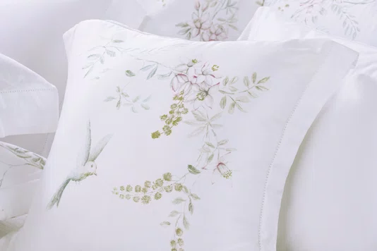 Jogo 2 Fronhas Isola Bella Bambu 300 Fios Trussardi Estampado 50cm x 70cm