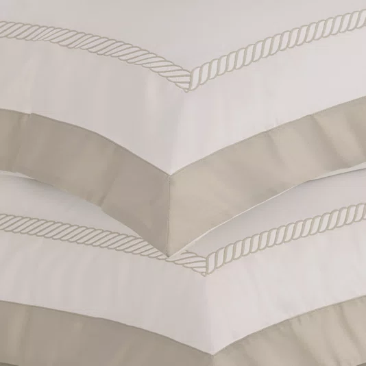 Jogo 2 Fronhas Mondello 600 Fios Trussardi Branco e Moonbean 50cm x 70cm