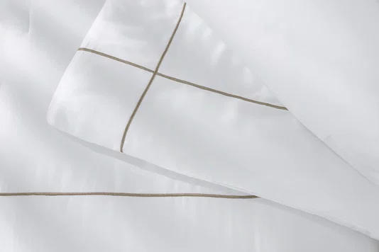Jogo Cama Casal Girelli Bambu 300 Fios Trussardi Branco e Nocciola 220cm x 280cm