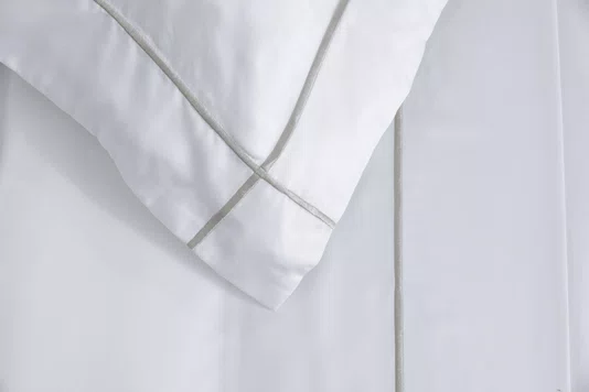 Jogo Cama Casal Girelli Bambu 300 Fios Trussardi Branco e Platino 220cm x 280cm