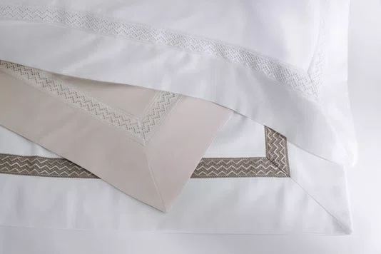 Jogo Cama Super King Morelli 300 Fios Trussardi Branco e Branco 280cm x 280cm