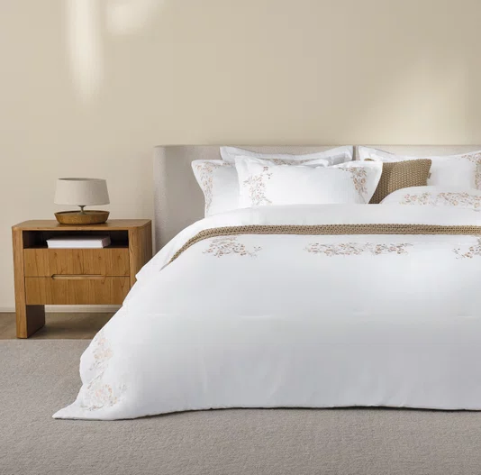 Jogo de Cama Queen Anicia 300 Fios Egípcio Trussardi Branco 2,40 x 2,80 m