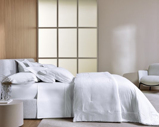 Jogo De Cama Queen Fratelli 300 Fios Trussardi Branco 2,40 x 2,80 m