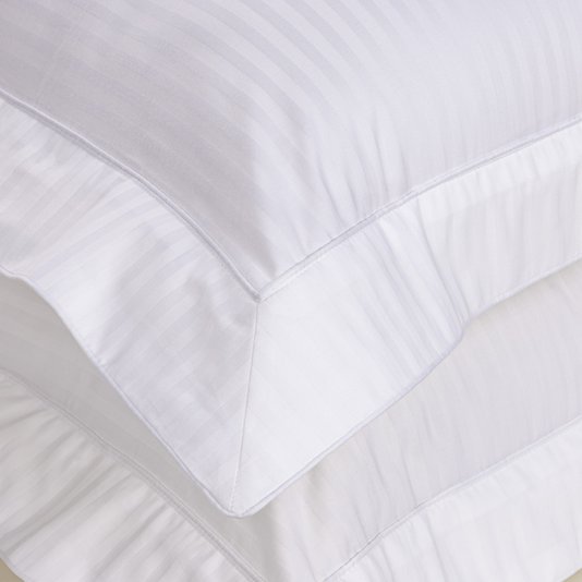 Jogo De Cama Queen Fratelli 300 Fios Trussardi Branco 2,40 x 2,80 m