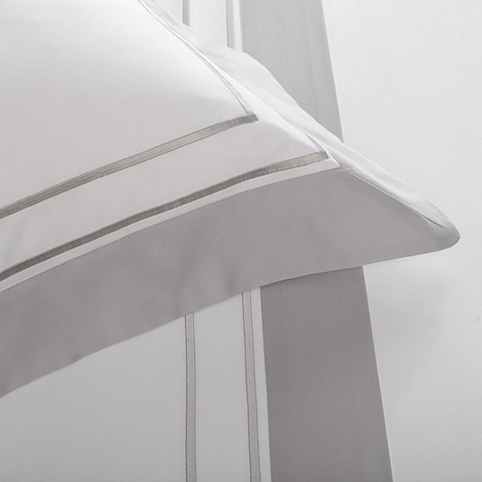 Jogo De Cama Super King Saville 400 Fios Buddemeyer Luxus Branco/Prata 2,80 x 2,90 m