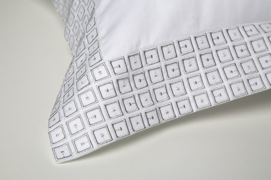 Jogo de Cama Super King 300 Fios The 325 Kent By The Bed Branco e Cinza
