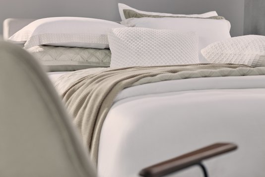 Jogo de Cama Super King 300 Fios The 325 Kent By The Bed Branco e Cinza