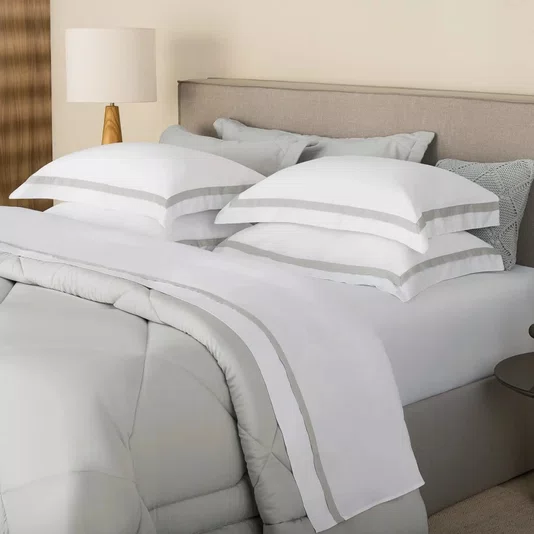 Jogo de Cama Queen Vercelli 300 Fios Egípcio Trussardi Branco/Nebbia 2,40 x 2,80 m