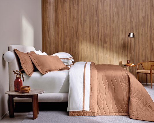 Jogo De Colcha Queen Novara 300 Fios Trussardi Solare 2,60 x 2,80 m