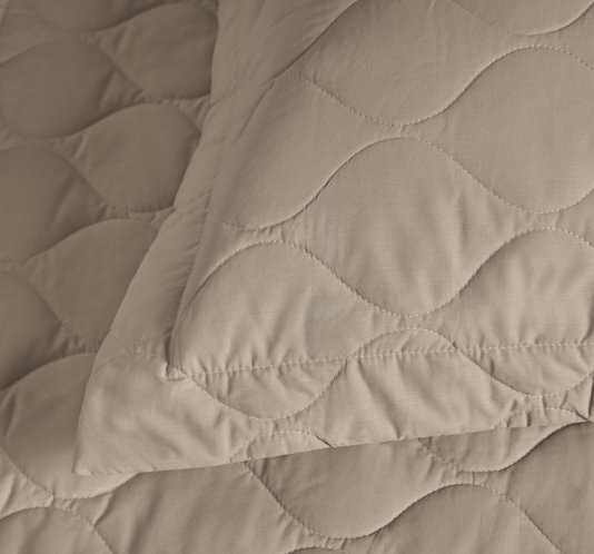 Jogo De Colcha Solteiro Montanelli 200 Fios Trussardi Avena 1,80 x 2,50 m