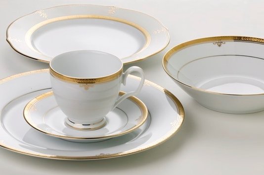 Jogo de Jantar 18 Peças Buckingham Gold Noritake Branco e Ouro