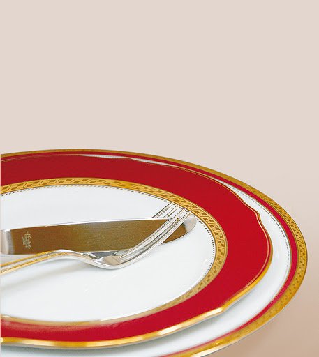 Jogo de Jantar 18 Peças Cecile Gold Noritake Vermelho e Ouro