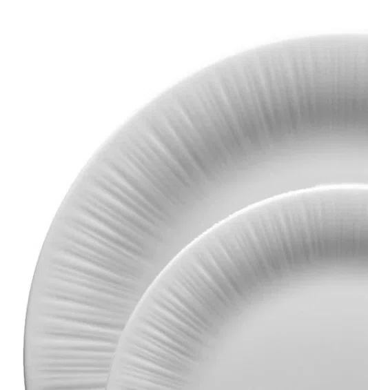Jogo de Jantar 18 Peças em Porcelana Noritake Branco