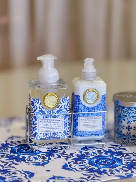 Kit 2 Peças Hidratante/Sabonete Indigo Seas Michel Design 530ml