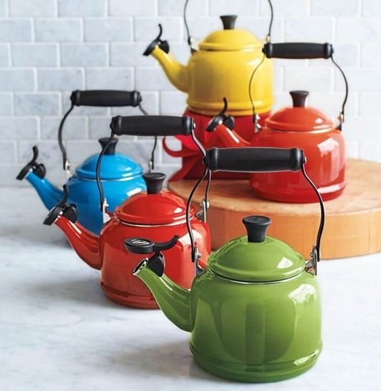 Kit Chaleira Demi e 2 Canecas Seattle Le Creuset Laranja